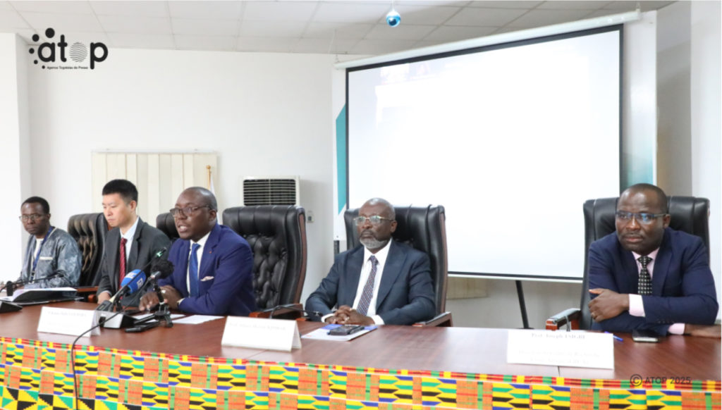 UL/Ambassade De Chine: Un Colloque « Reconstruire le monde, 70 ans après Bandung… » Ouvert À Lomé